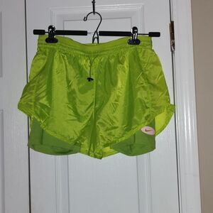Nike Women's Icon Clash Tempo Luxe Mid-Rise Running Shorts  Sz S